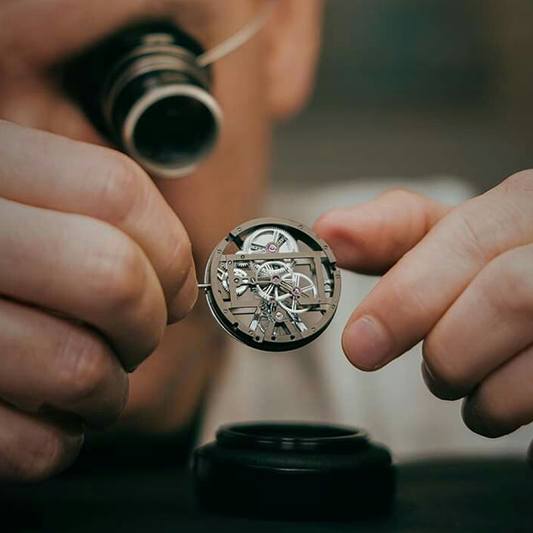 Choosing the Perfect Luxury Timepiece